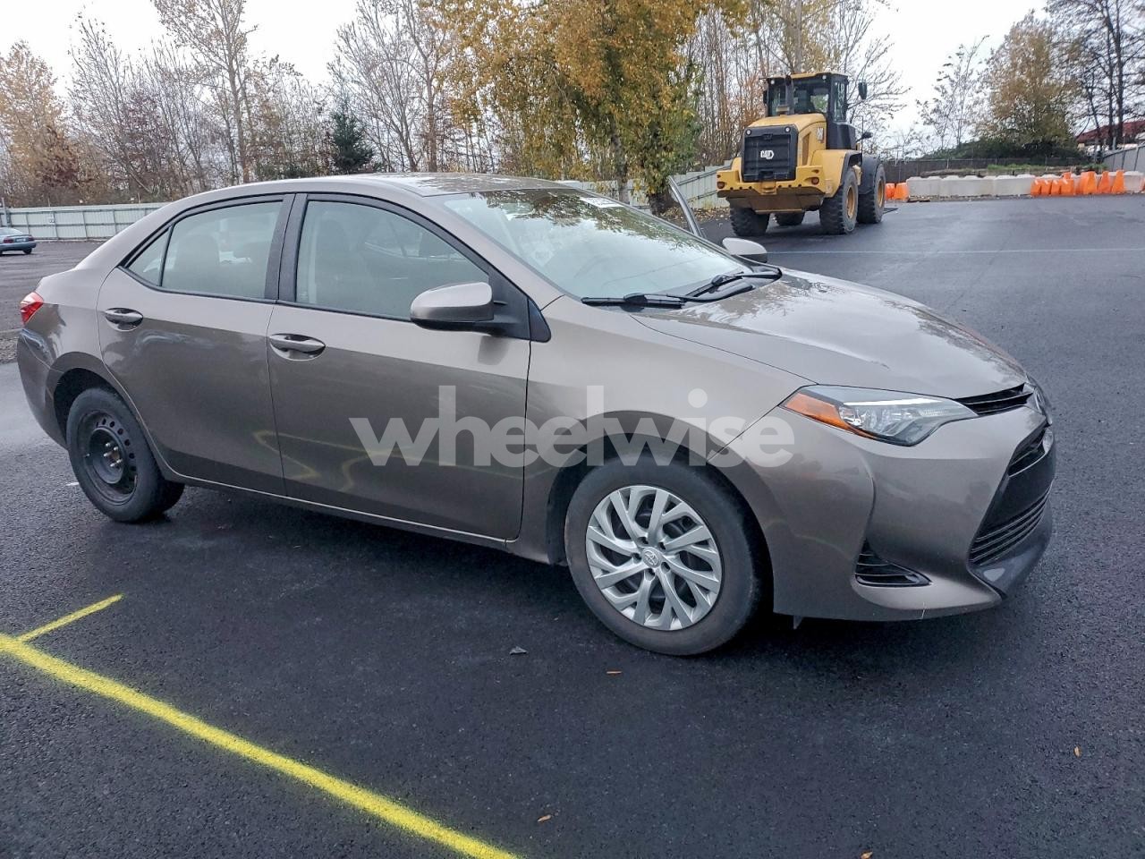 Photo 4 of 2017 TOYOTA COROLLA L (VIN 2T1BURHE2HC781137)