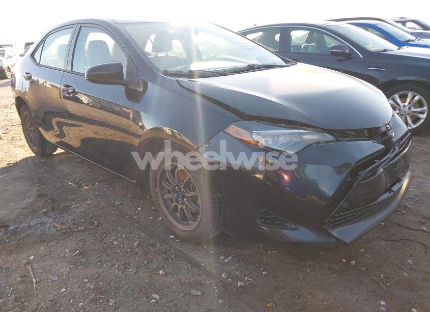 2017 Toyota Corolla LE (VIN 2T1BURHE2HC788203) main photo