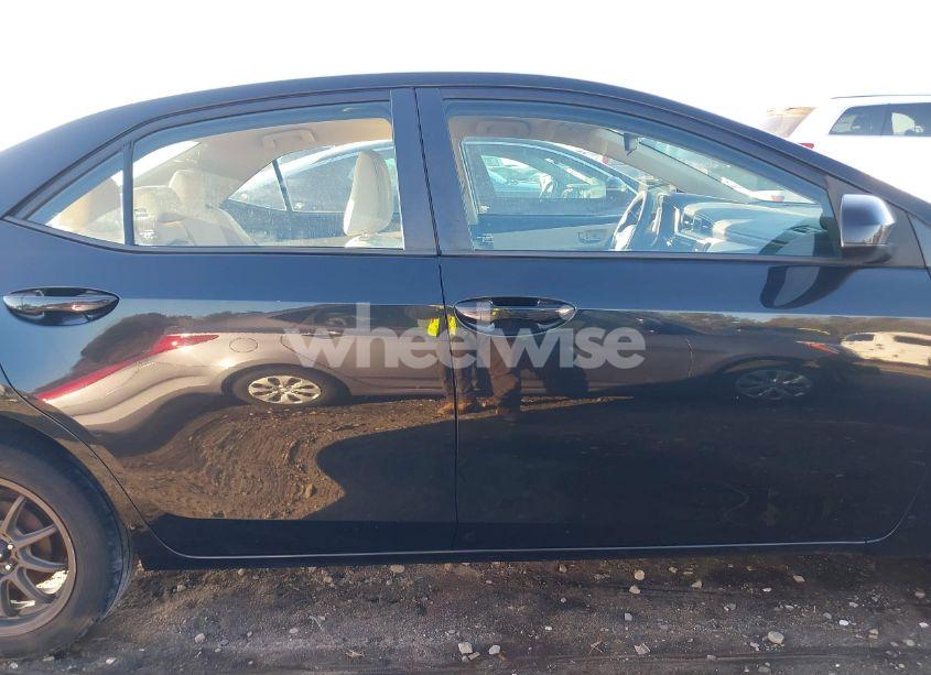 Photo 13 of 2017 Toyota Corolla LE (VIN 2T1BURHE2HC788203)