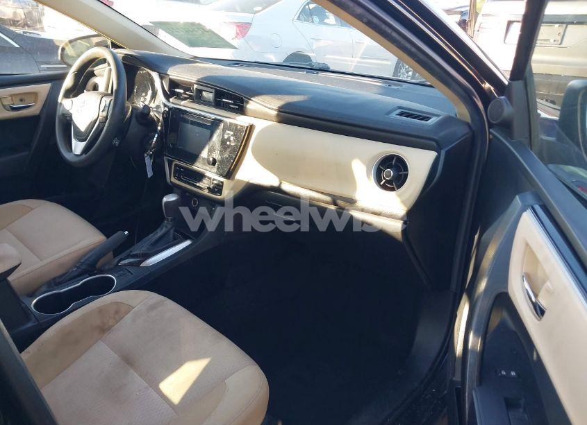 Photo 5 of 2017 Toyota Corolla LE (VIN 2T1BURHE2HC788203)