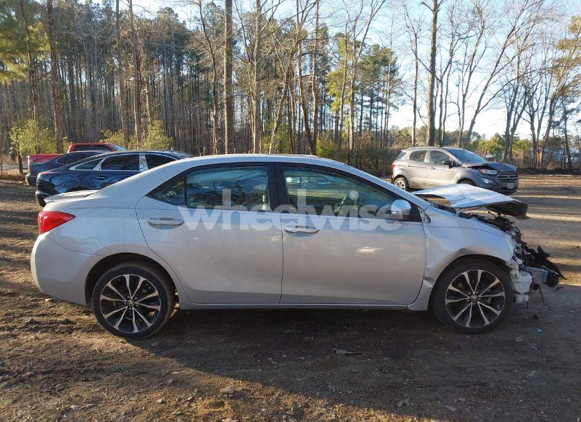 Photo 13 of 2017 Toyota Corolla XSE (VIN 2T1BURHE2HC797046)