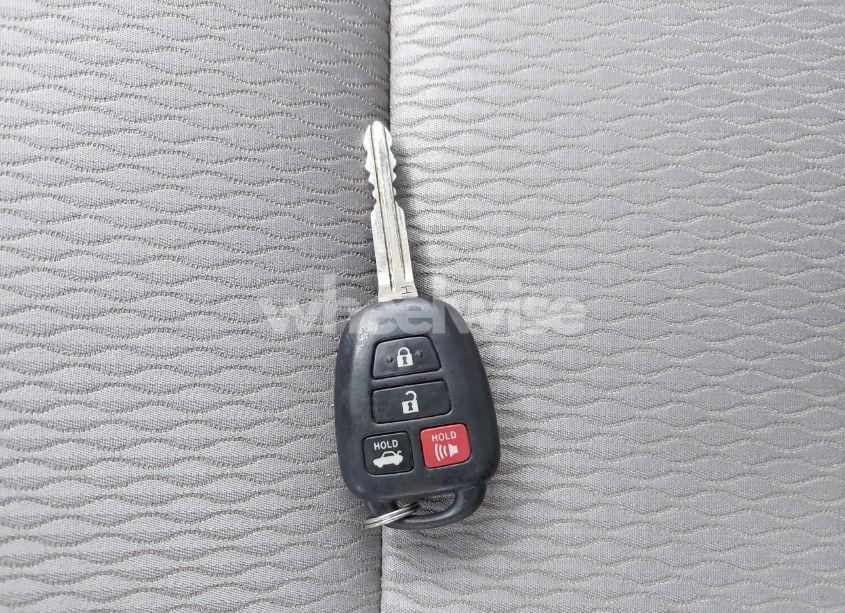 Photo 11 of 2017 Toyota Corolla LE (VIN 2T1BURHE2HC798469)