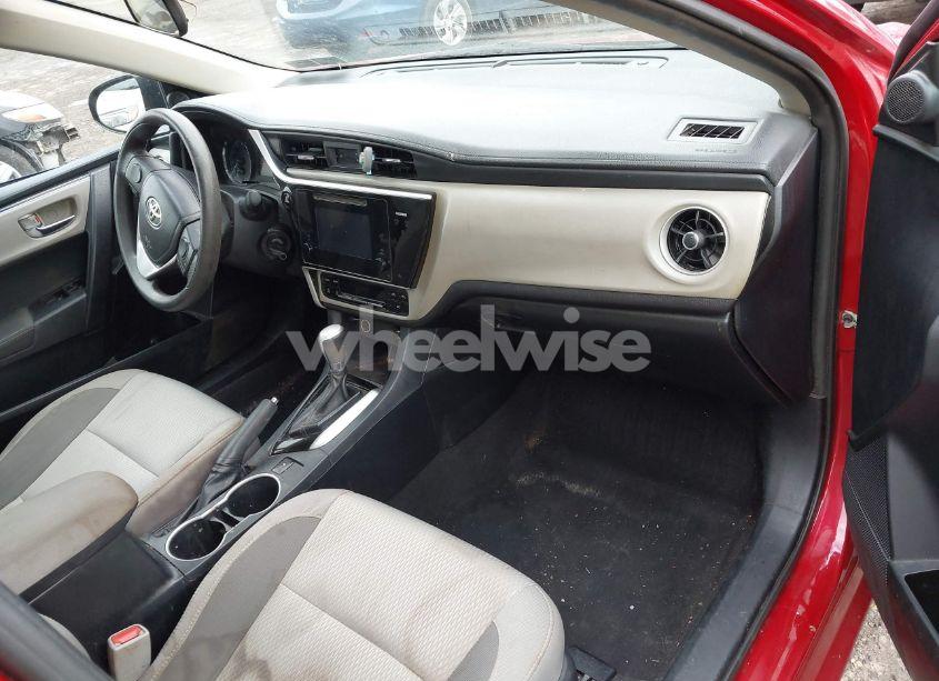 Photo 5 of 2017 Toyota Corolla LE (VIN 2T1BURHE2HC798469)