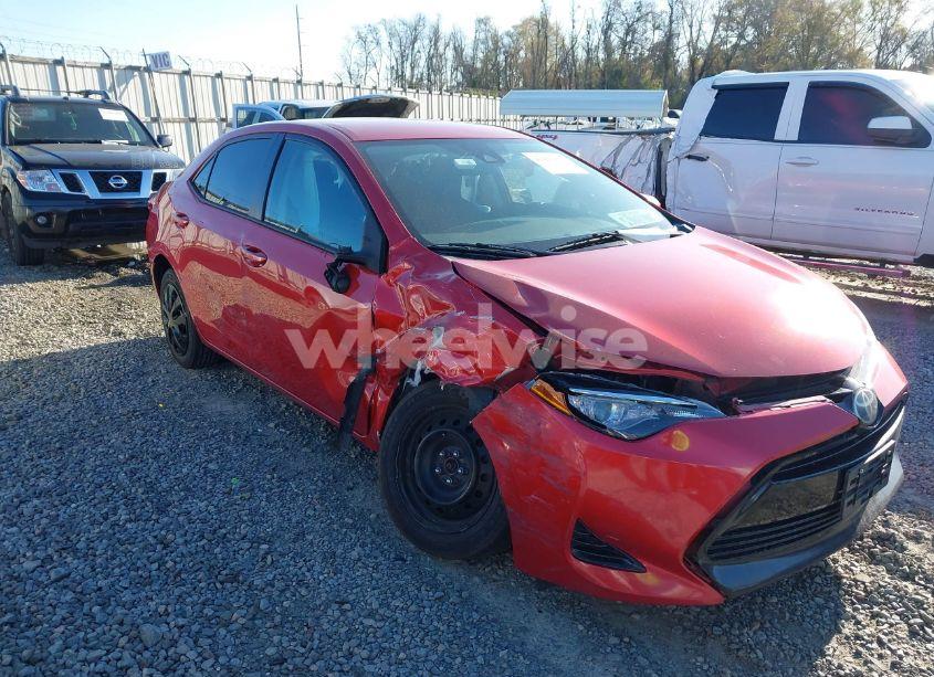 2017 Toyota Corolla LE (VIN 2T1BURHE2HC807204) main photo