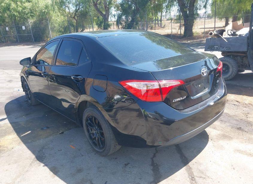 Photo 3 of 2017 Toyota Corolla L/LE/XLE/SE/XSE (VIN 2T1BURHE2HC811284)