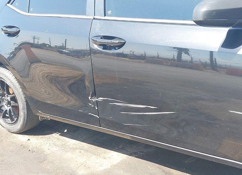 Photo 6 of 2017 Toyota Corolla L/LE/XLE/SE/XSE (VIN 2T1BURHE2HC811284)