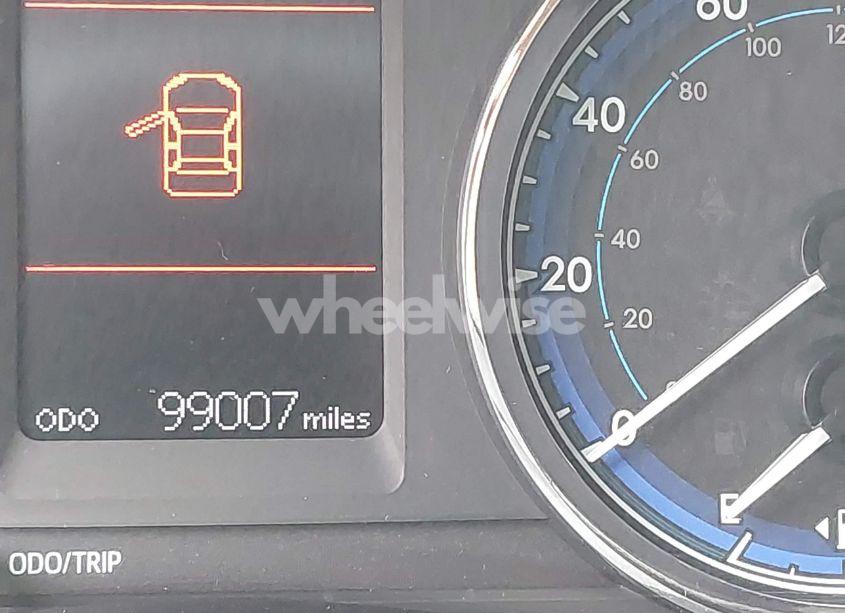 Photo 15 of 2017 Toyota Corolla LE (VIN 2T1BURHE2HC811835)