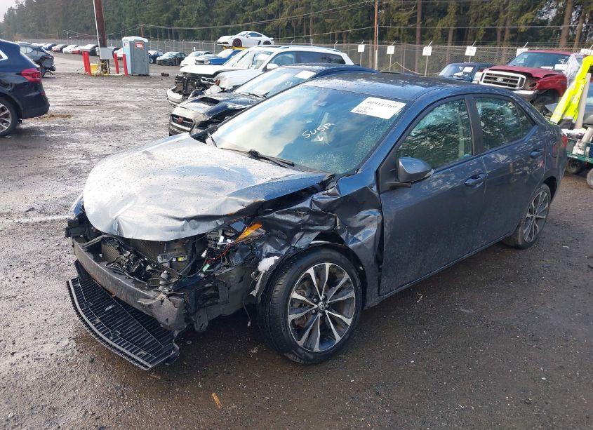 Photo 2 of 2017 Toyota Corolla SE (VIN 2T1BURHE2HC812709)