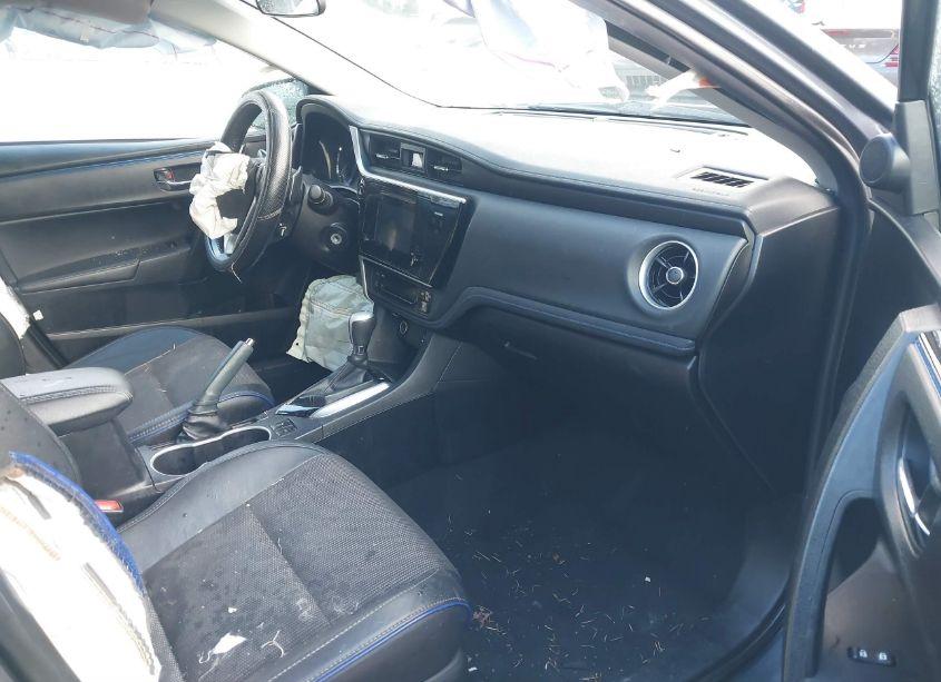 Photo 5 of 2017 Toyota Corolla SE (VIN 2T1BURHE2HC812709)