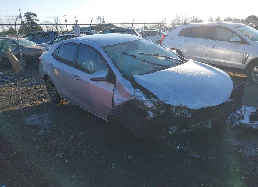 2017 Toyota Corolla SE (VIN 2T1BURHE2HC826349) main photo