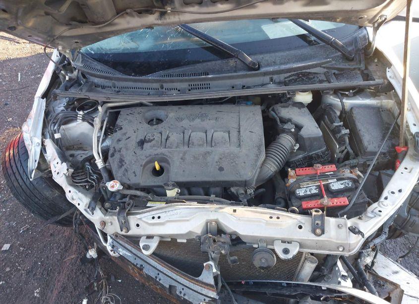 Photo 10 of 2017 Toyota Corolla SE (VIN 2T1BURHE2HC826349)