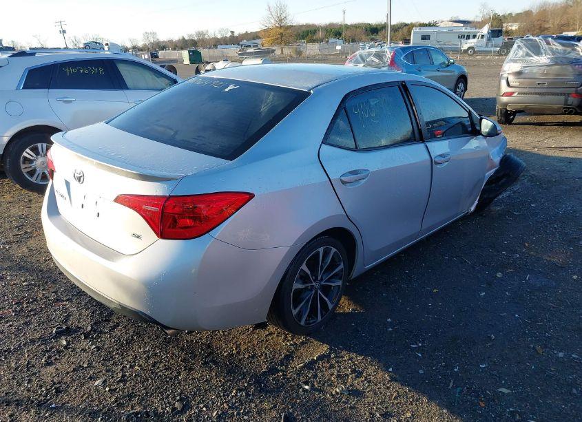 Photo 4 of 2017 Toyota Corolla SE (VIN 2T1BURHE2HC826349)