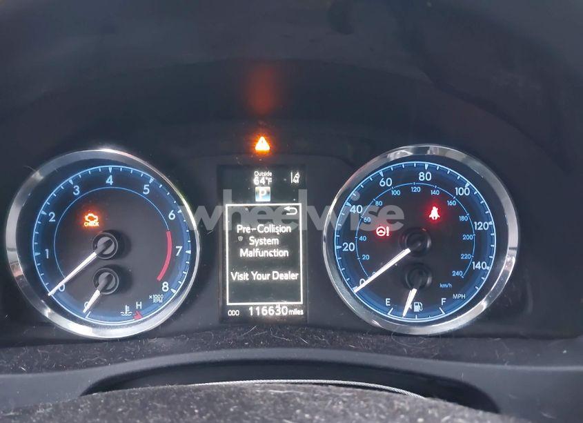 Photo 7 of 2017 Toyota Corolla SE (VIN 2T1BURHE2HC833933)