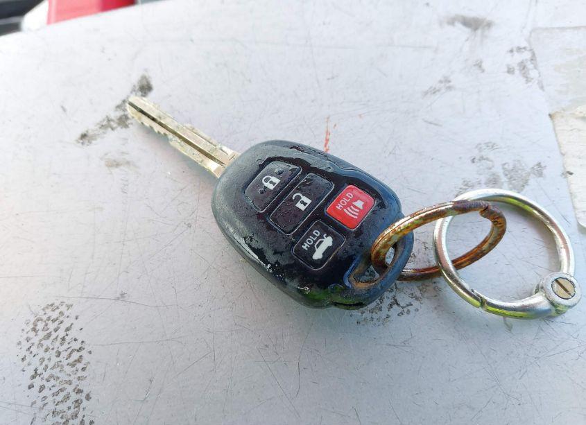 Photo 11 of 2017 Toyota Corolla LE (VIN 2T1BURHE2HC836198)