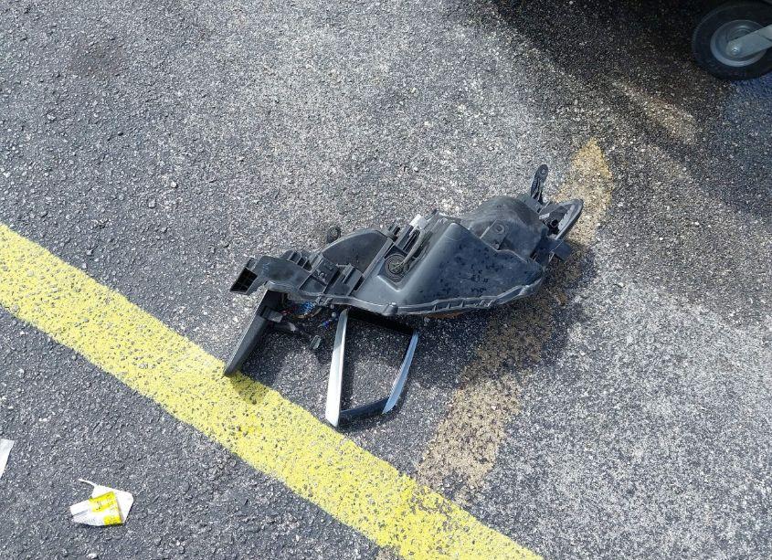 Photo 12 of 2017 Toyota Corolla LE (VIN 2T1BURHE2HC836198)