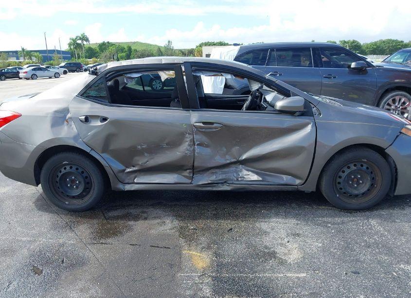 Photo 14 of 2017 Toyota Corolla LE (VIN 2T1BURHE2HC836198)