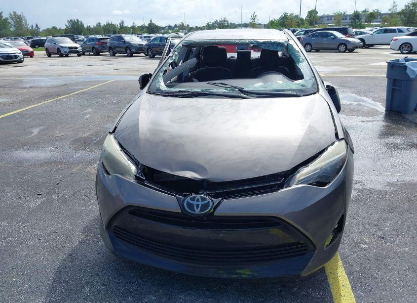 Photo 18 of 2017 Toyota Corolla LE (VIN 2T1BURHE2HC836198)