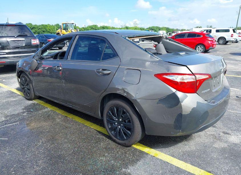 Photo 3 of 2017 Toyota Corolla LE (VIN 2T1BURHE2HC836198)