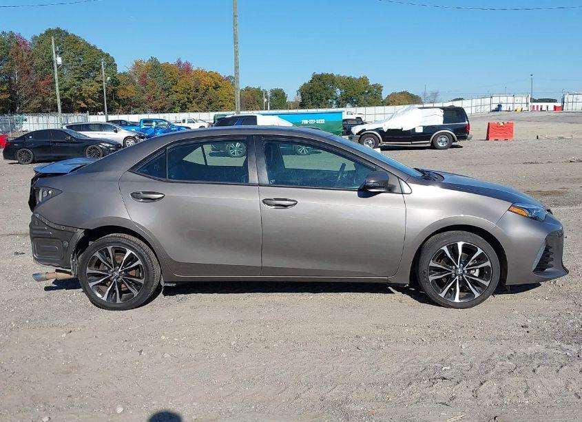 Photo 14 of 2017 Toyota Corolla SE (VIN 2T1BURHE2HC840493)