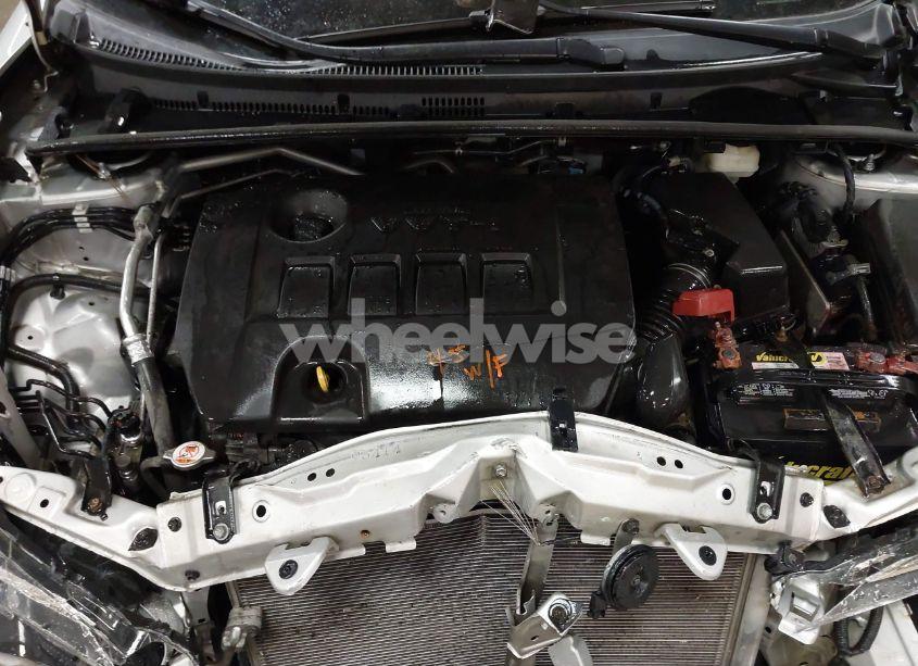 Photo 10 of 2017 Toyota Corolla LE (VIN 2T1BURHE2HC862767)