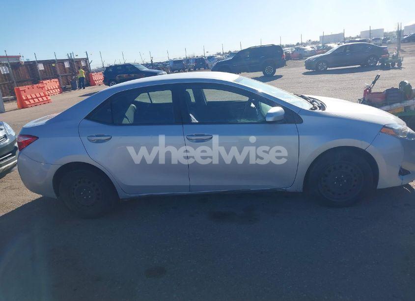 Photo 13 of 2017 Toyota Corolla LE (VIN 2T1BURHE2HC867970)