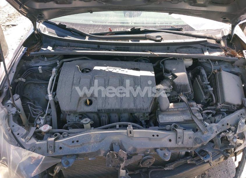 Photo 10 of 2017 Toyota Corolla LE (VIN 2T1BURHE2HC872246)