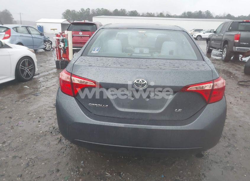 Photo 16 of 2017 Toyota Corolla LE (VIN 2T1BURHE2HC872246)