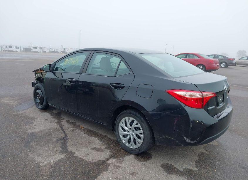 Photo 3 of 2017 Toyota Corolla LE (VIN 2T1BURHE2HC873039)