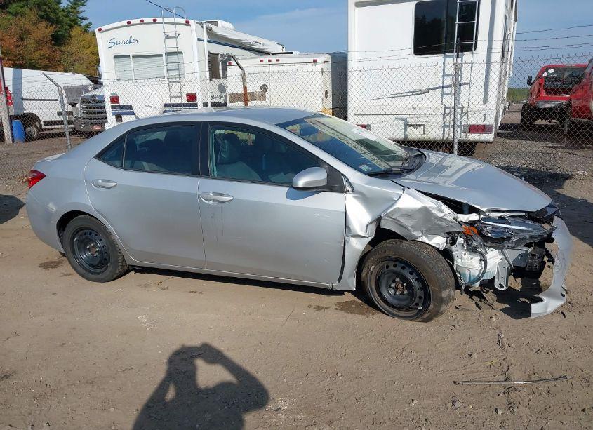 Photo 14 of 2017 Toyota Corolla LE (VIN 2T1BURHE2HC876555)