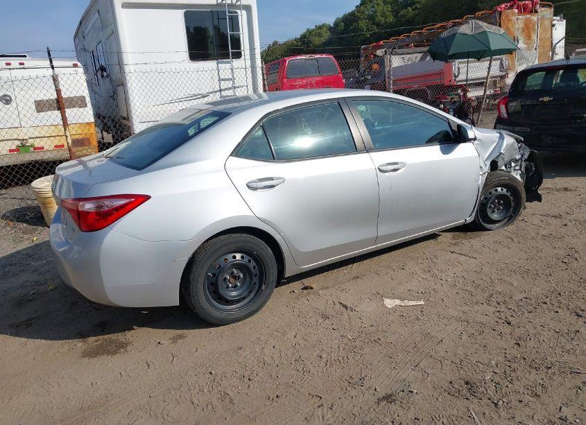 Photo 4 of 2017 Toyota Corolla LE (VIN 2T1BURHE2HC876555)