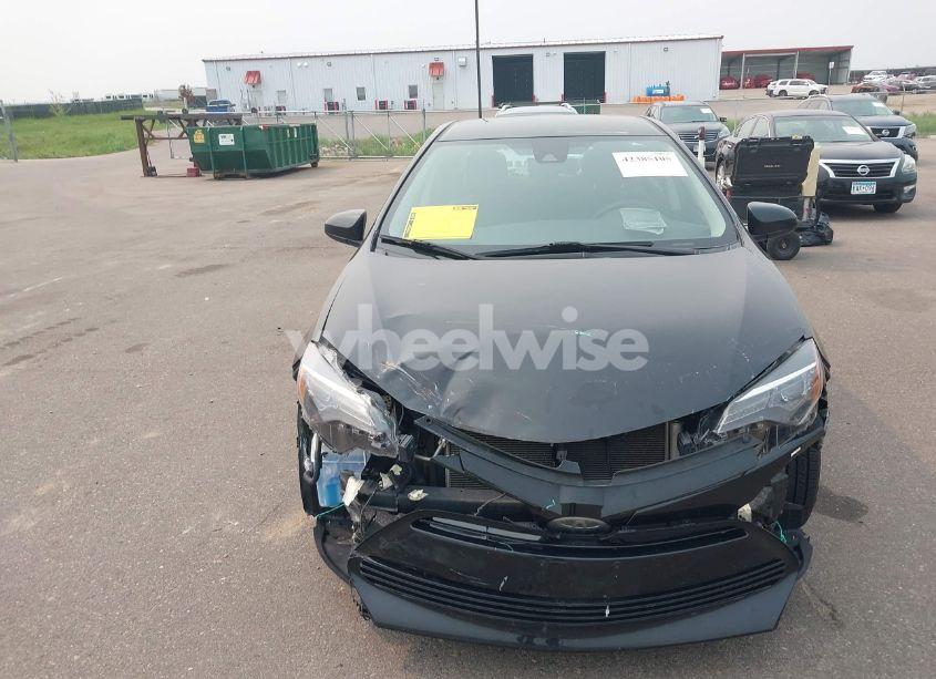 Photo 12 of 2017 Toyota Corolla LE (VIN 2T1BURHE2HC881836)