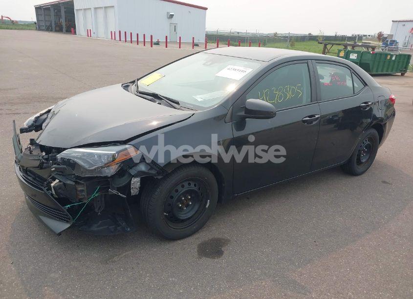 Photo 2 of 2017 Toyota Corolla LE (VIN 2T1BURHE2HC881836)
