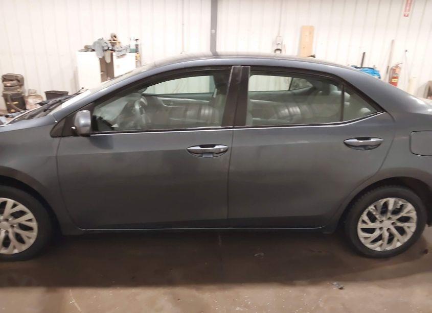 Photo 15 of 2017 Toyota Corolla LE (VIN 2T1BURHE2HC883487)
