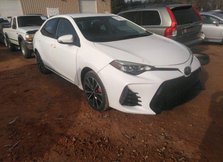 2017 Toyota Corolla SE (VIN 2T1BURHE2HC893002) main photo