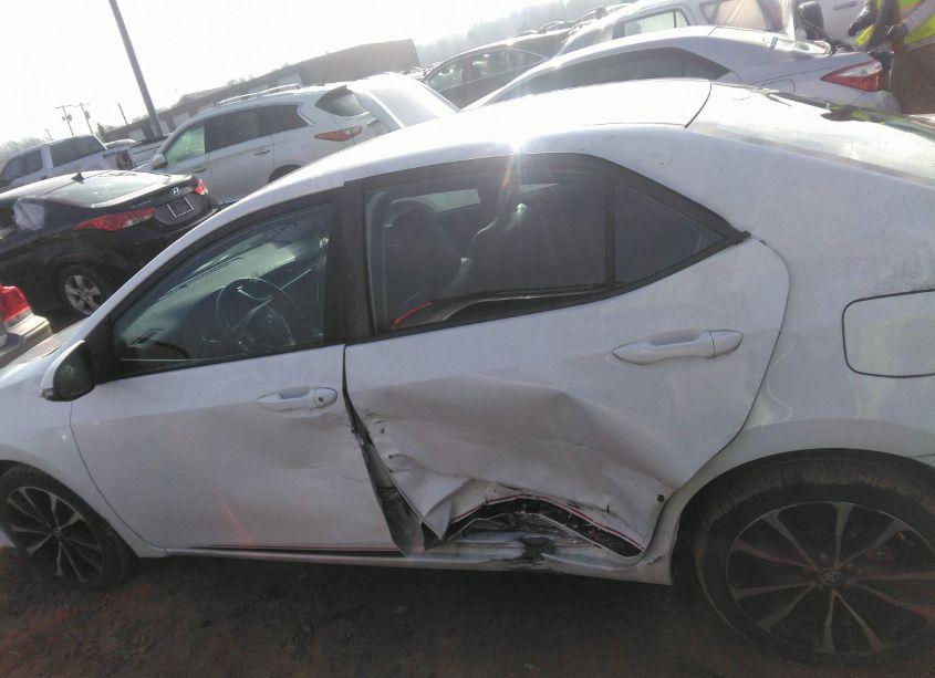 Photo 14 of 2017 Toyota Corolla SE (VIN 2T1BURHE2HC893002)