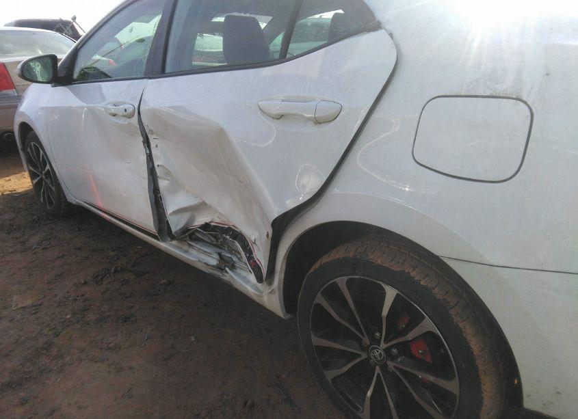 Photo 20 of 2017 Toyota Corolla SE (VIN 2T1BURHE2HC893002)