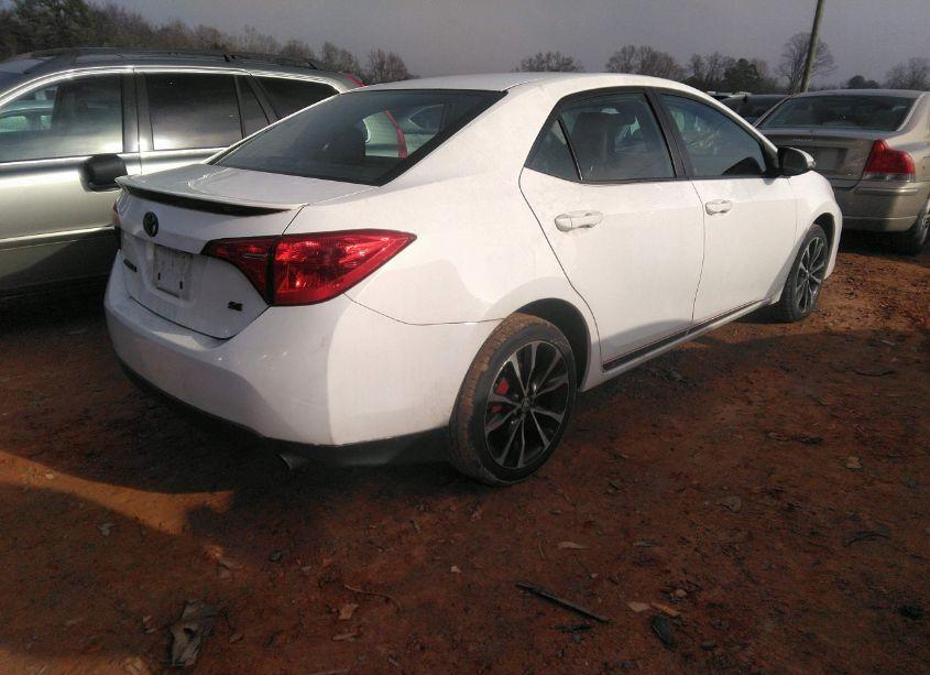 Photo 4 of 2017 Toyota Corolla SE (VIN 2T1BURHE2HC893002)