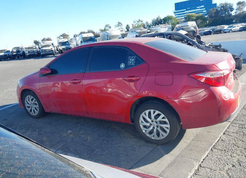 Photo 13 of 2017 Toyota Corolla LE (VIN 2T1BURHE2HC926208)