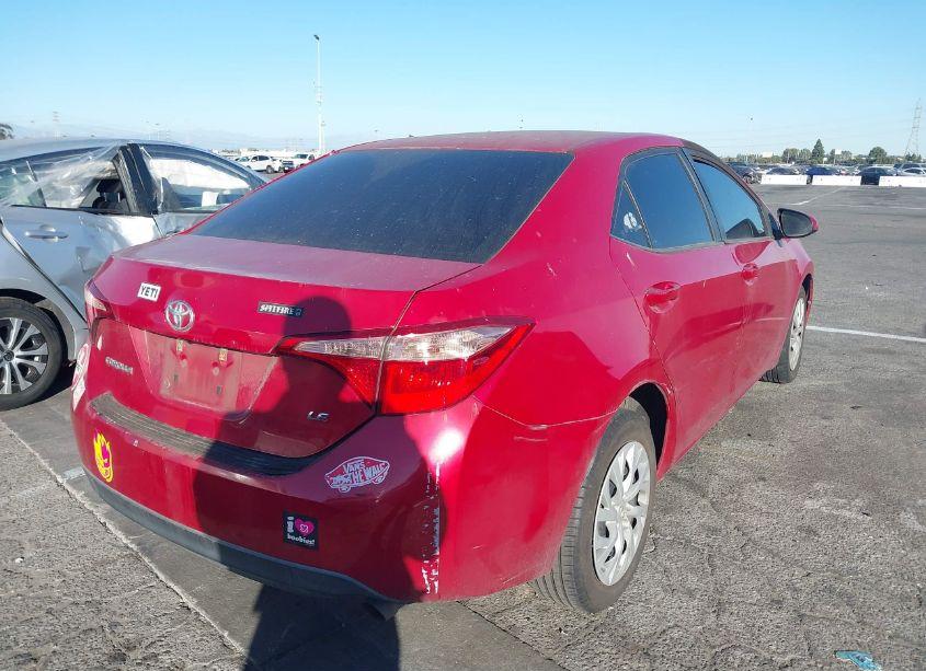 Photo 4 of 2017 Toyota Corolla LE (VIN 2T1BURHE2HC926208)