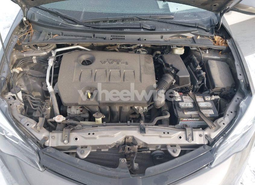 Photo 10 of 2017 Toyota Corolla LE (VIN 2T1BURHE2HC929335)