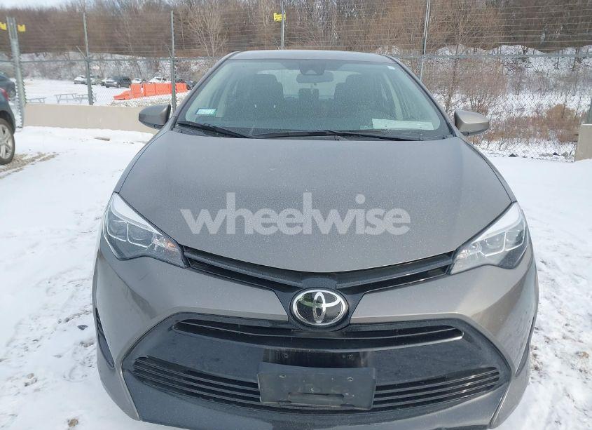 Photo 12 of 2017 Toyota Corolla LE (VIN 2T1BURHE2HC929335)