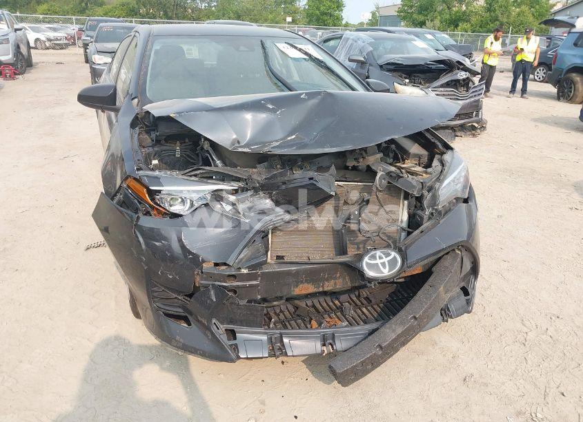 Photo 6 of 2017 Toyota Corolla LE (VIN 2T1BURHE2HC953019)