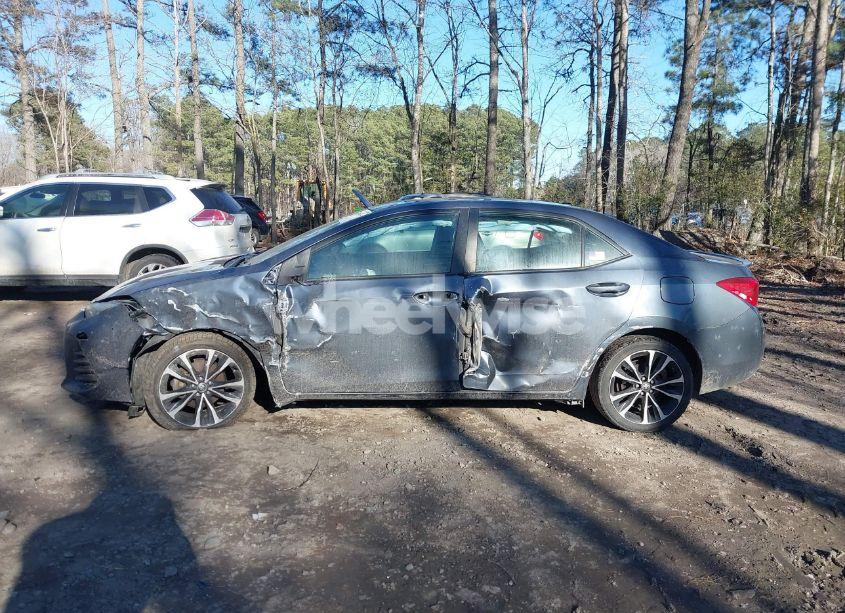 Photo 13 of 2017 Toyota Corolla SE (VIN 2T1BURHE2HC959001)