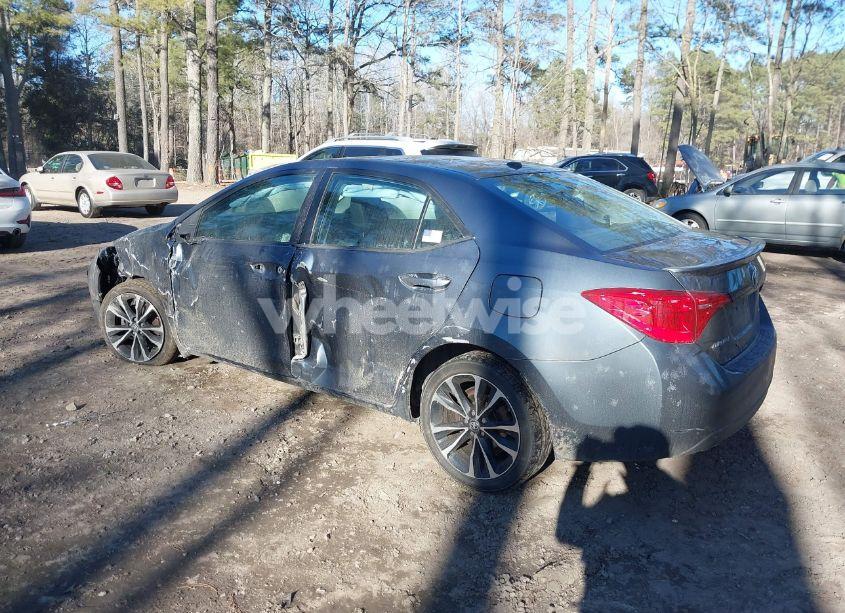 Photo 3 of 2017 Toyota Corolla SE (VIN 2T1BURHE2HC959001)