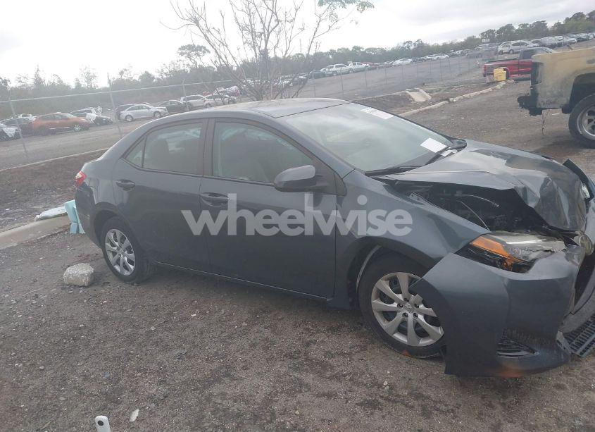 Photo 13 of 2017 Toyota Corolla LE (VIN 2T1BURHE2HC962755)