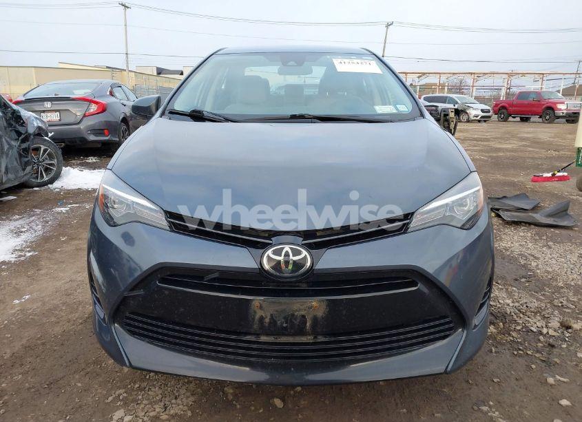 Photo 12 of 2017 Toyota Corolla LE (VIN 2T1BURHE2HC963307)
