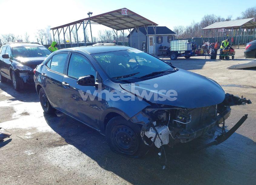 2018 Toyota Corolla L (VIN 2T1BURHE2JC000395) main photo