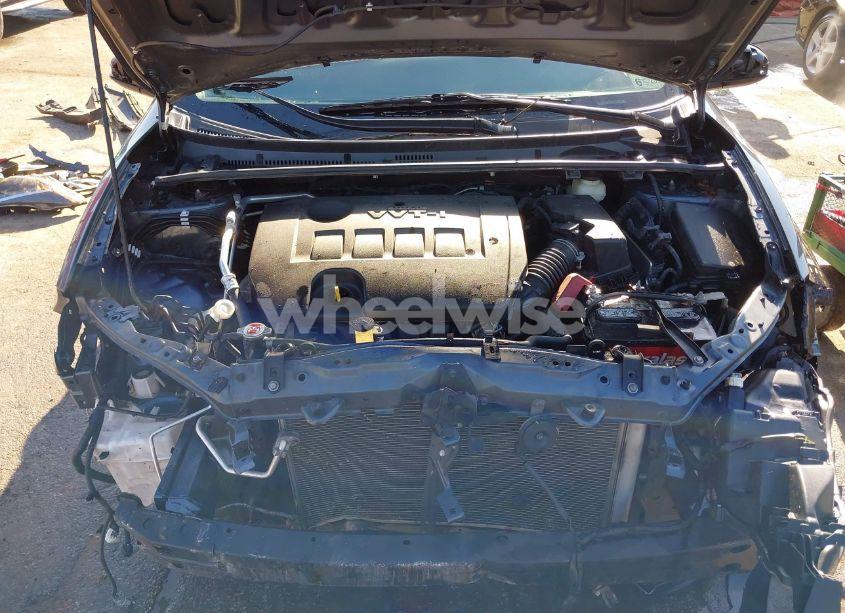 Photo 10 of 2018 Toyota Corolla L (VIN 2T1BURHE2JC000395)