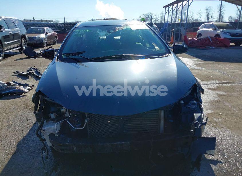 Photo 13 of 2018 Toyota Corolla L (VIN 2T1BURHE2JC000395)