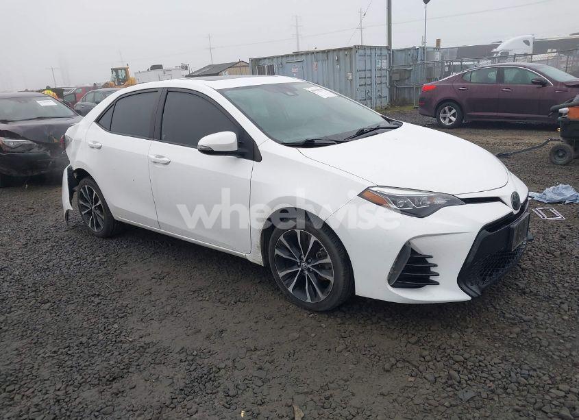 2018 Toyota Corolla XSE (VIN 2T1BURHE2JC006231) main photo
